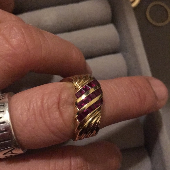 Ruby ring - Picture 3 of 3